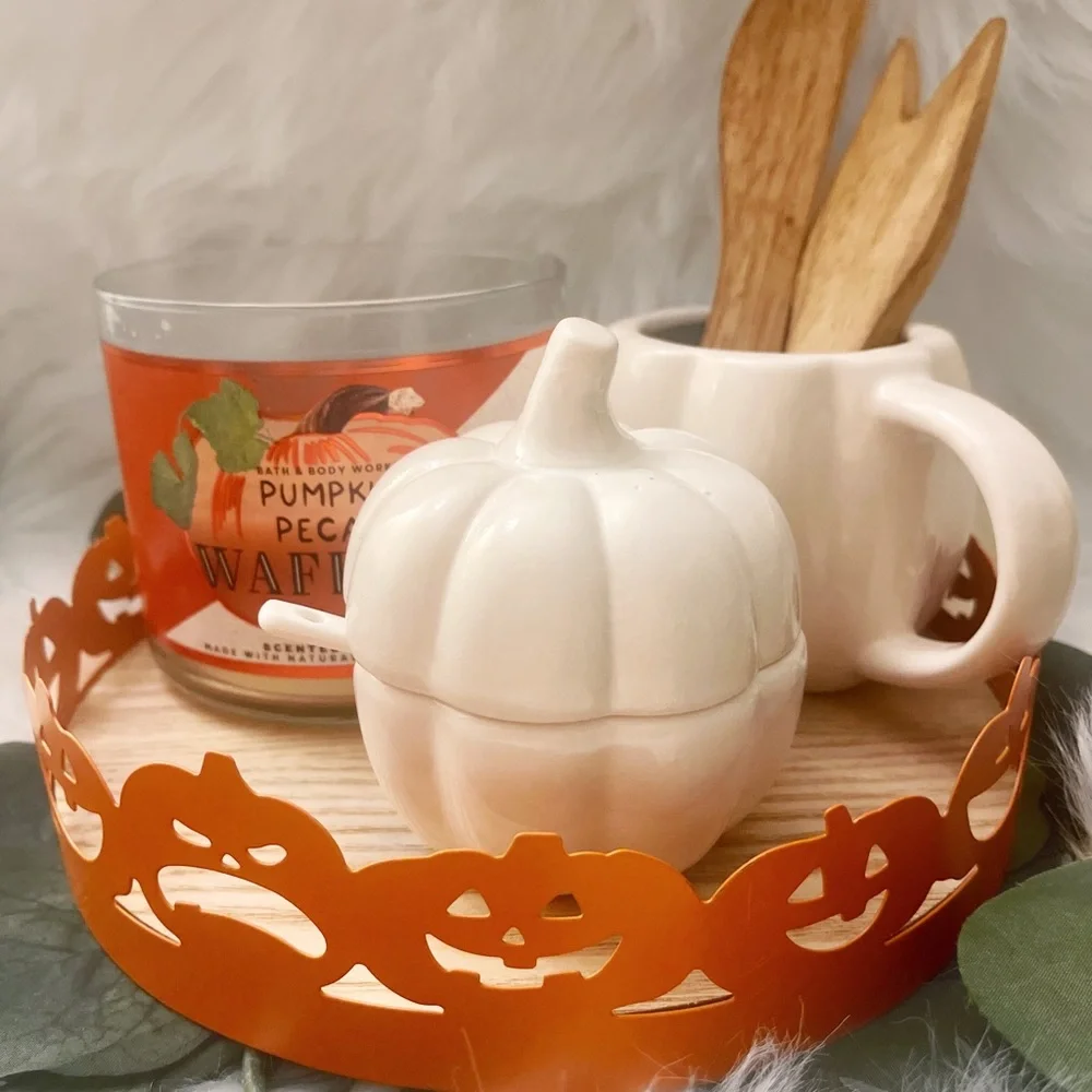 ✂️Target Bullseye Halloween collection: Pumpkin tray